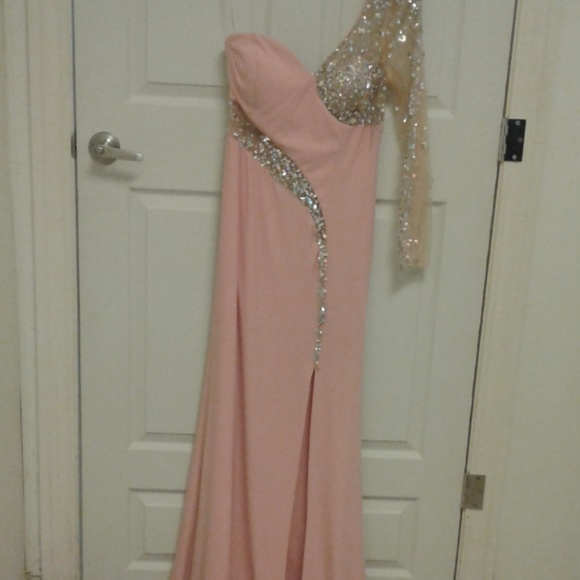 Long dress - Picture 1 of 4